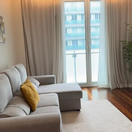아파트 La Vie Center Flat 푼샬
