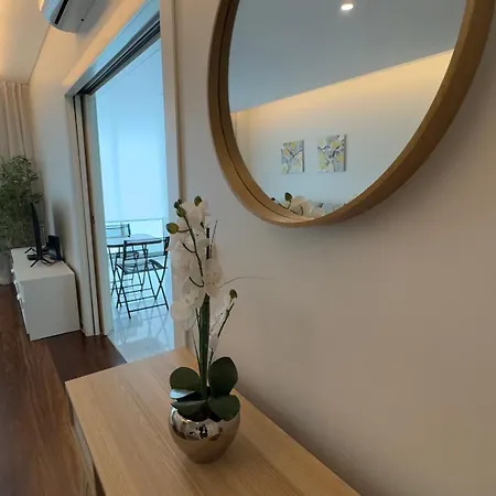 La Vie Center Flat 아파트