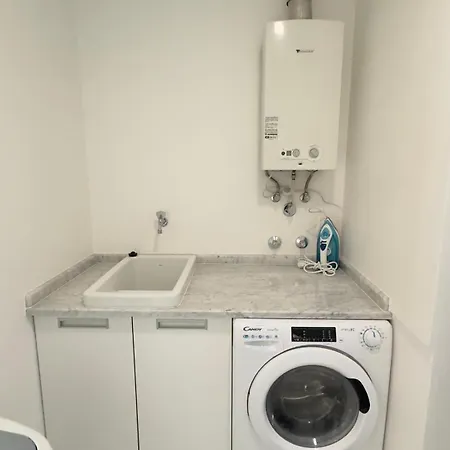 La Vie Center Flat شقة فونشال