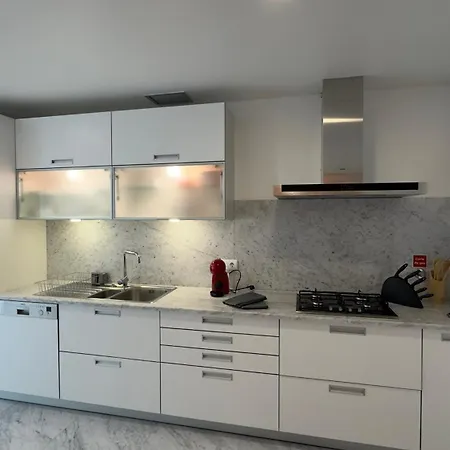 La Vie Center Flat فونشال